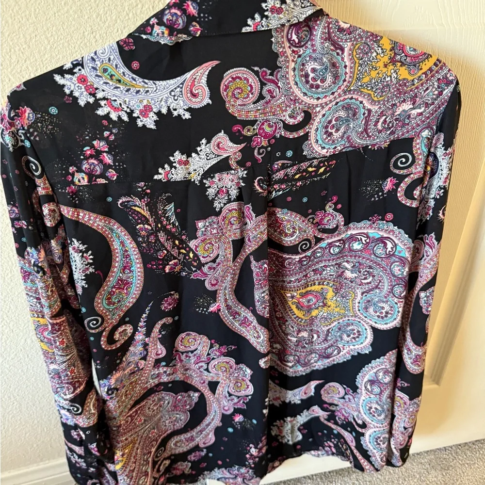 Express Portofino Paisley Blouse - Picture 2 of 3